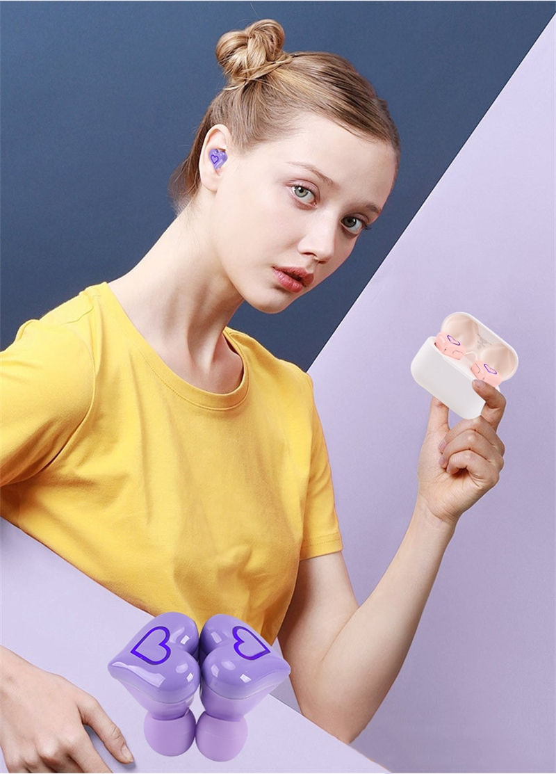 Love -Hjärtformade LED-earbuds.